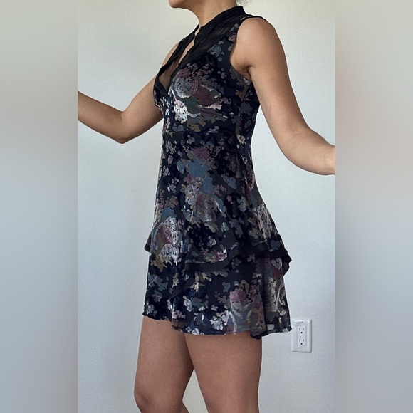 FREE PEOPLE Black velvety and lace flowy dress size 4 - Picture 3 of 12